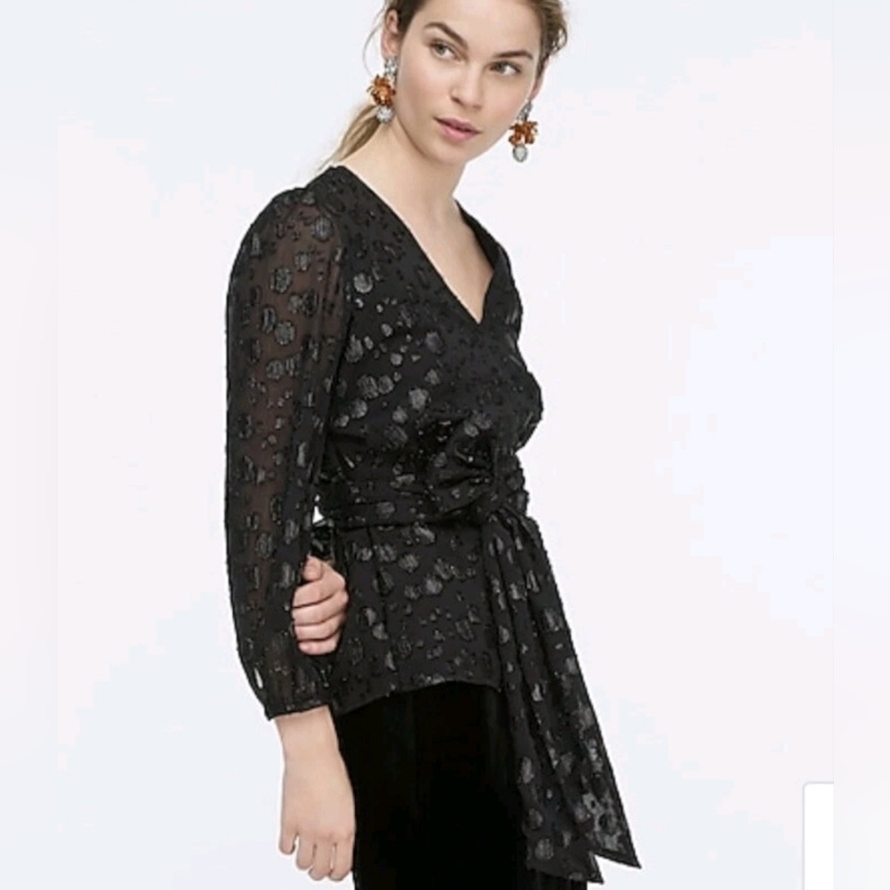 J. Crew Tie-Waist V-neck Top in Metallic Dot Jacquard Size‎ M